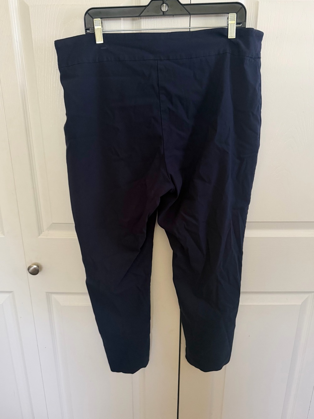 5 for $25! Dana Buchman Navy Cropped Stretch Ponte Pants - Picture 3 of 3